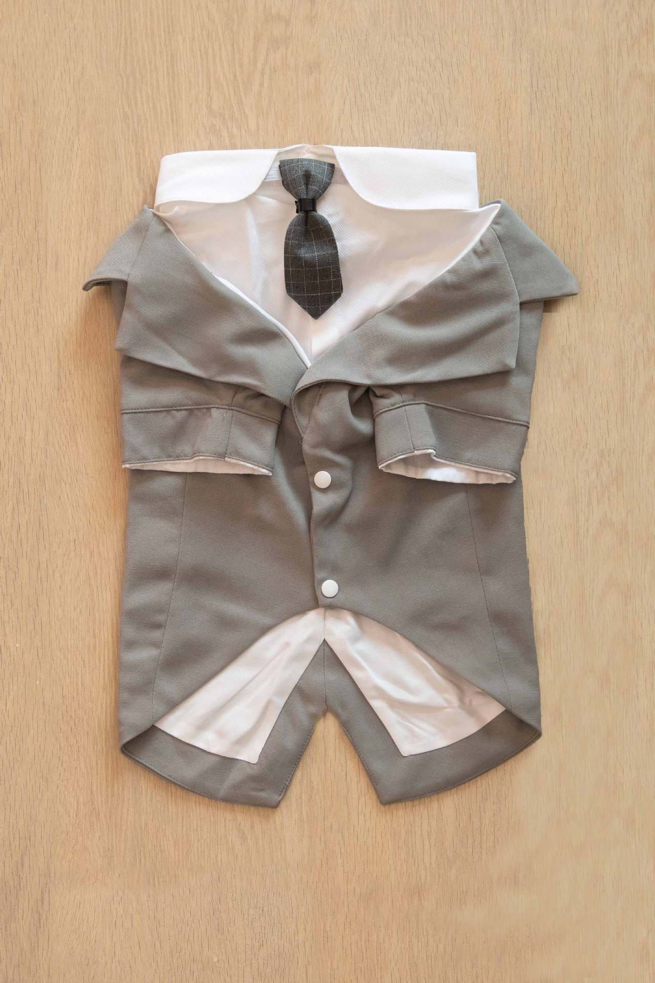 Pet Suit Dog Tuxedo Wedding little tail Polyester; Neck (cm): 32-38; Bust (cm): 44-50; Back length (cm): 31-35; Recommended pet weight (kg): 7.0, photo 1 of 10