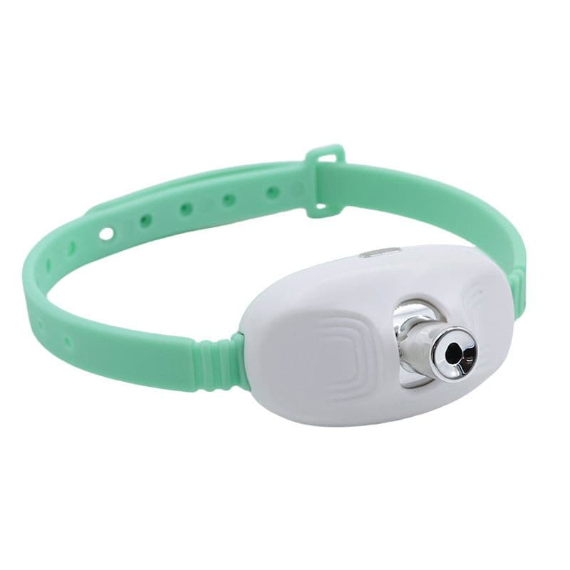 Self-Teasing Laser Cat Collar - USB Rechargeable Pet Toy - Adjustable Silicone Strap, Dual Light Modes, Hands-Free Entertainment for Cats