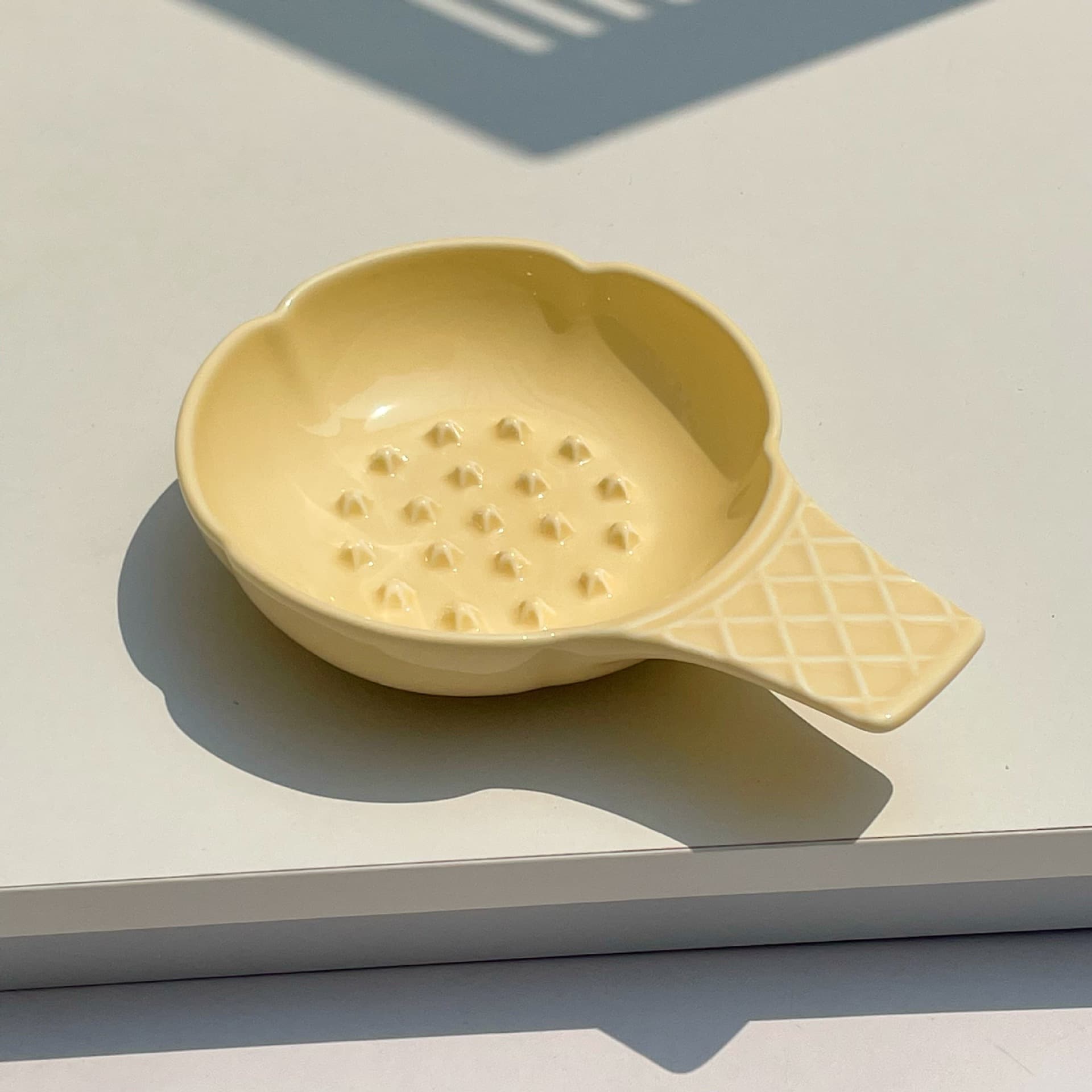 2 Pcs Adorable Ice Cream Cone Ceramic Slow Feeder Pet Bowl - Fun Anti-Gulp Design for Cats & Dogs