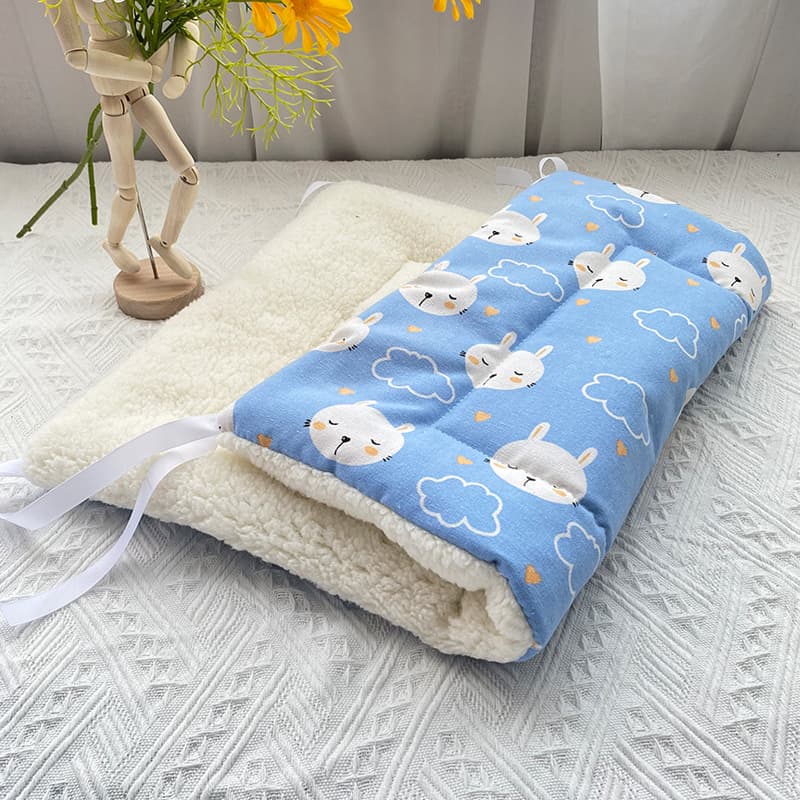 Cat Cage Platform Mat - cat pattern on background (40x60cm)