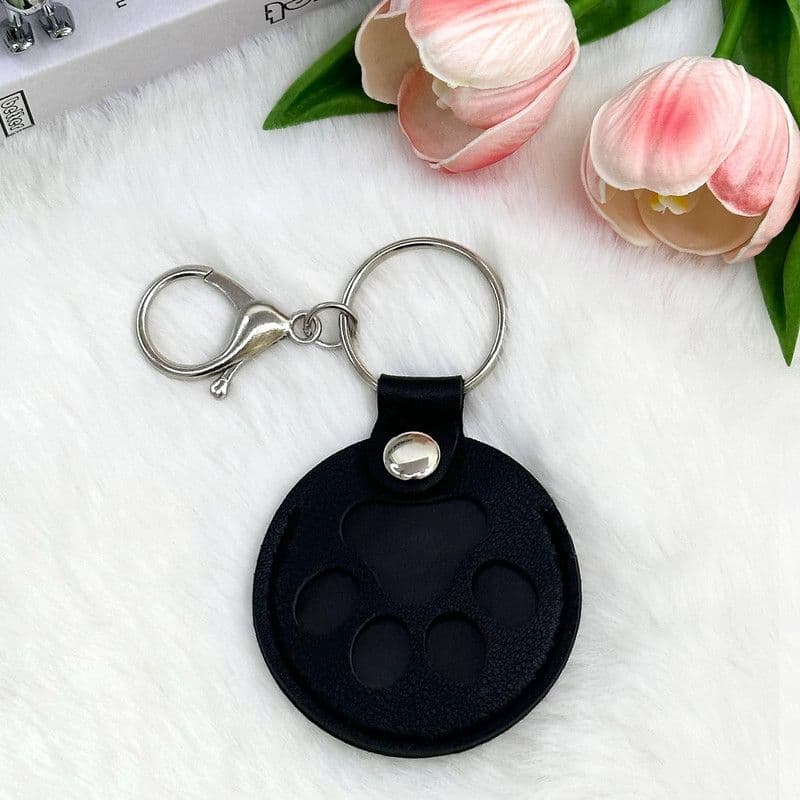 Round Paw Print Pet Hair Memorial Keychain, Leather Keepsake Charm for Dog & Cat Fur Storage